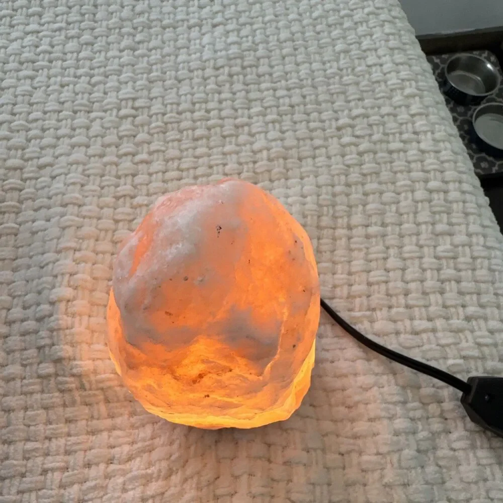 HemingWeigh Himalayan Salt Lamp Open Box With Dimmer